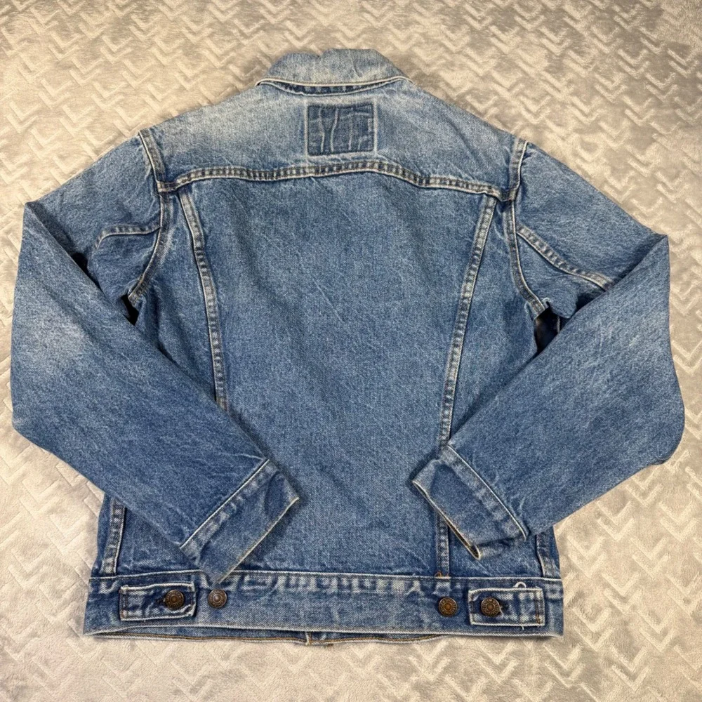 Levi's Trucker Jacket Mens Small Light Wash Denim Y2K Distressed Orange Tab - Picture 6 of 9